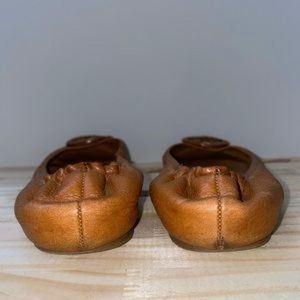Tory Burch reva tumbled tan leather flats